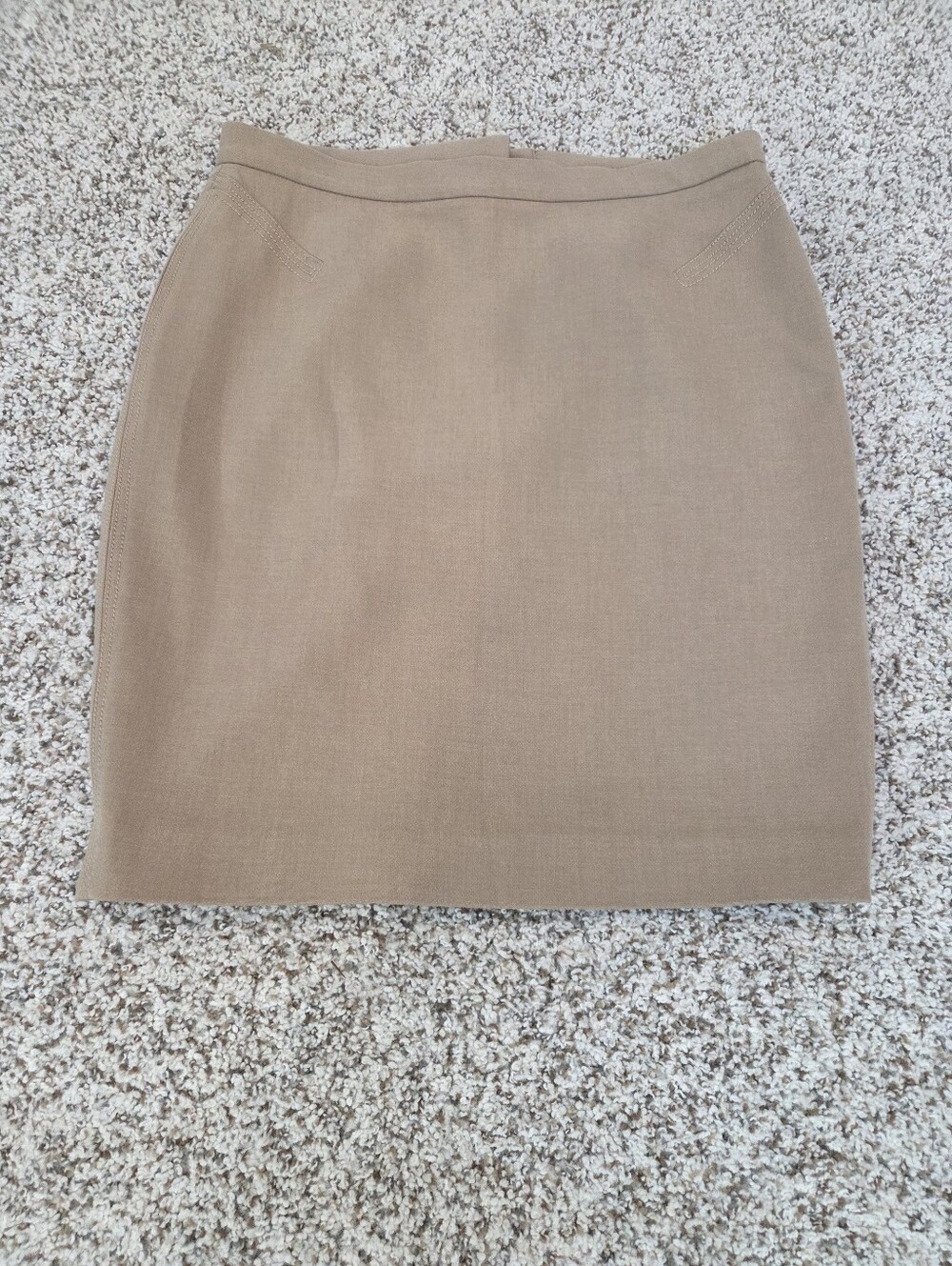 EUC Loft Women's Tailored Tan Pencil Skirt 6 Petite
